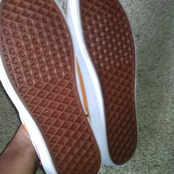 Shoes - Picture 2 of 4